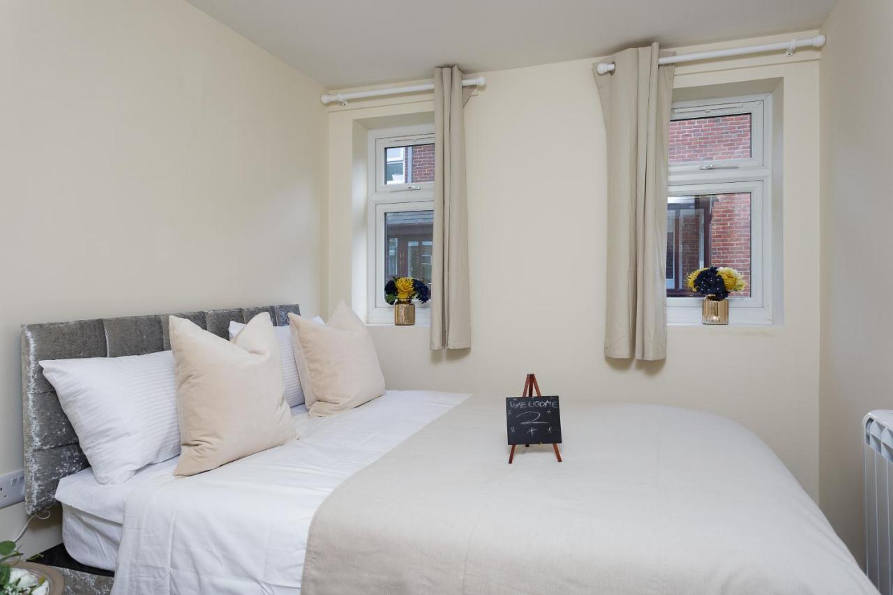 Luxury Burgess Apartments Close To Soton General Hospital 사우샘프턴 객실 사진