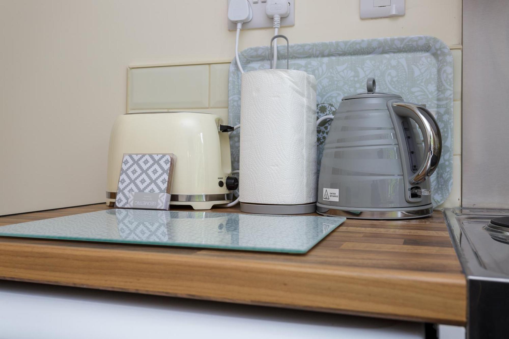 Luxury Burgess Apartments Close To Soton General Hospital 사우샘프턴 객실 사진